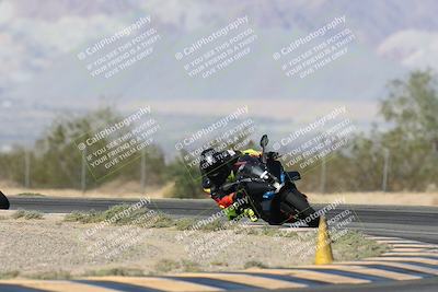 media/Nov-16-2025-Race Pace (Sun) [[8c5fa54630]]/Verified Riders/2-Turn 7 (945am)/